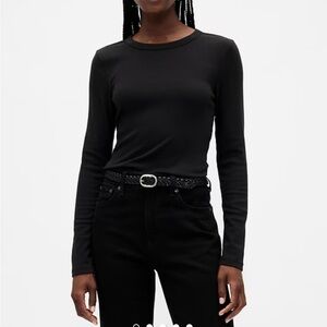 Gap Modern Classic Black Long Sleeve Crewneck Top